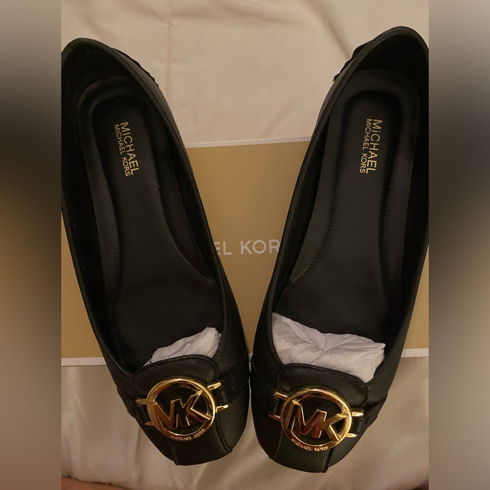 Michael Kors shoes sz 6.5 black New shoes MK authentic from Michael Kors in NY